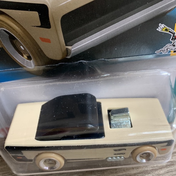 Hot Wheels Small Bloc Tooned Pine Wood Derby Muscle car Mainline 2024 New - Picture 5 of 7